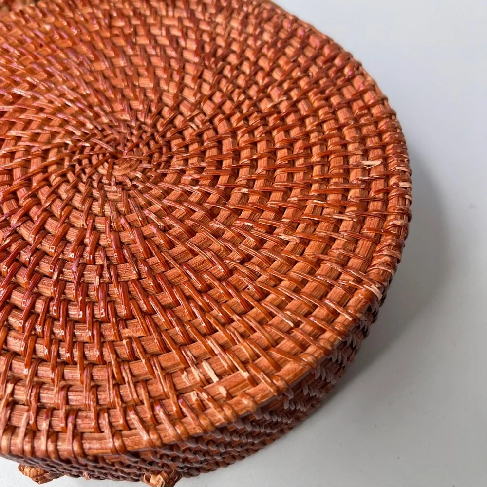 Rattan Woven Round Crossbody With Leather Strap Brown Lined Snap Closure - Picture 9 of 11